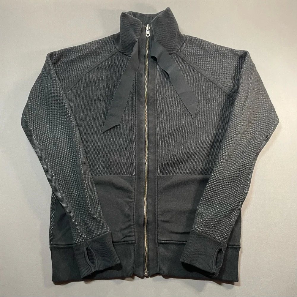 Lululemon Post Savasana REVERSIBLE Jacket in Black & Heathered Grey - Womens 10